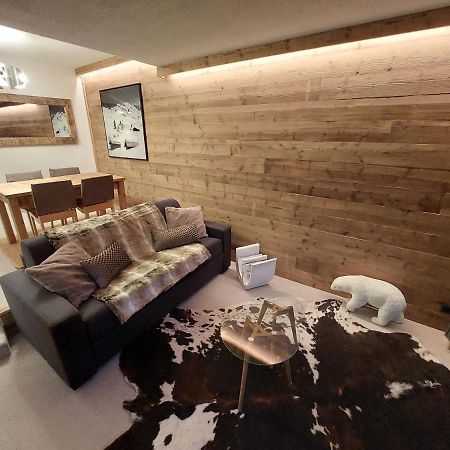 40M2 - Ski Aux Pieds - La Tania - Parking Couvert Bagian luar foto